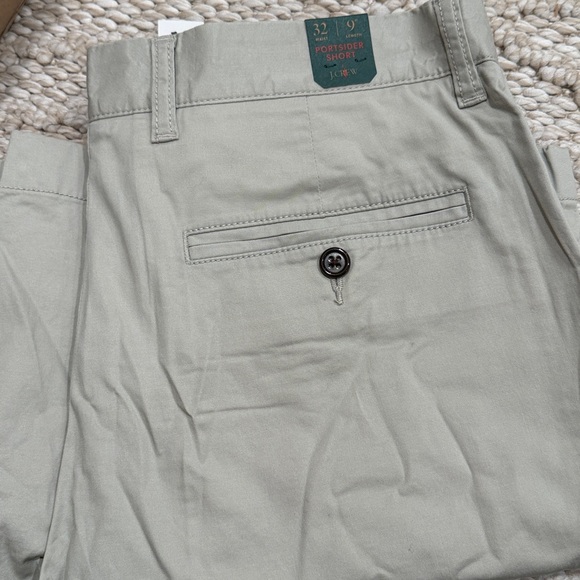 J Crew 9" Portsider stretch chino short - Picture 2 of 2
